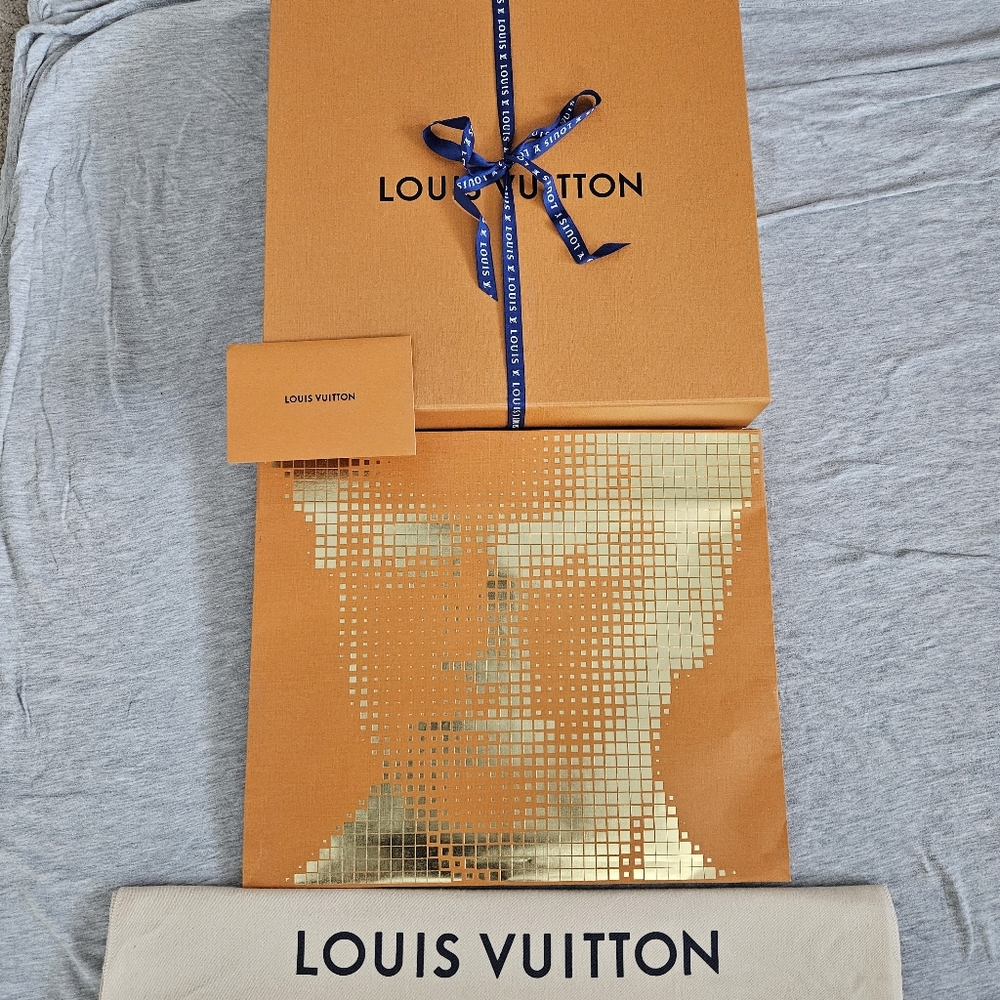 Louis Vuitton packaging set Bundle.